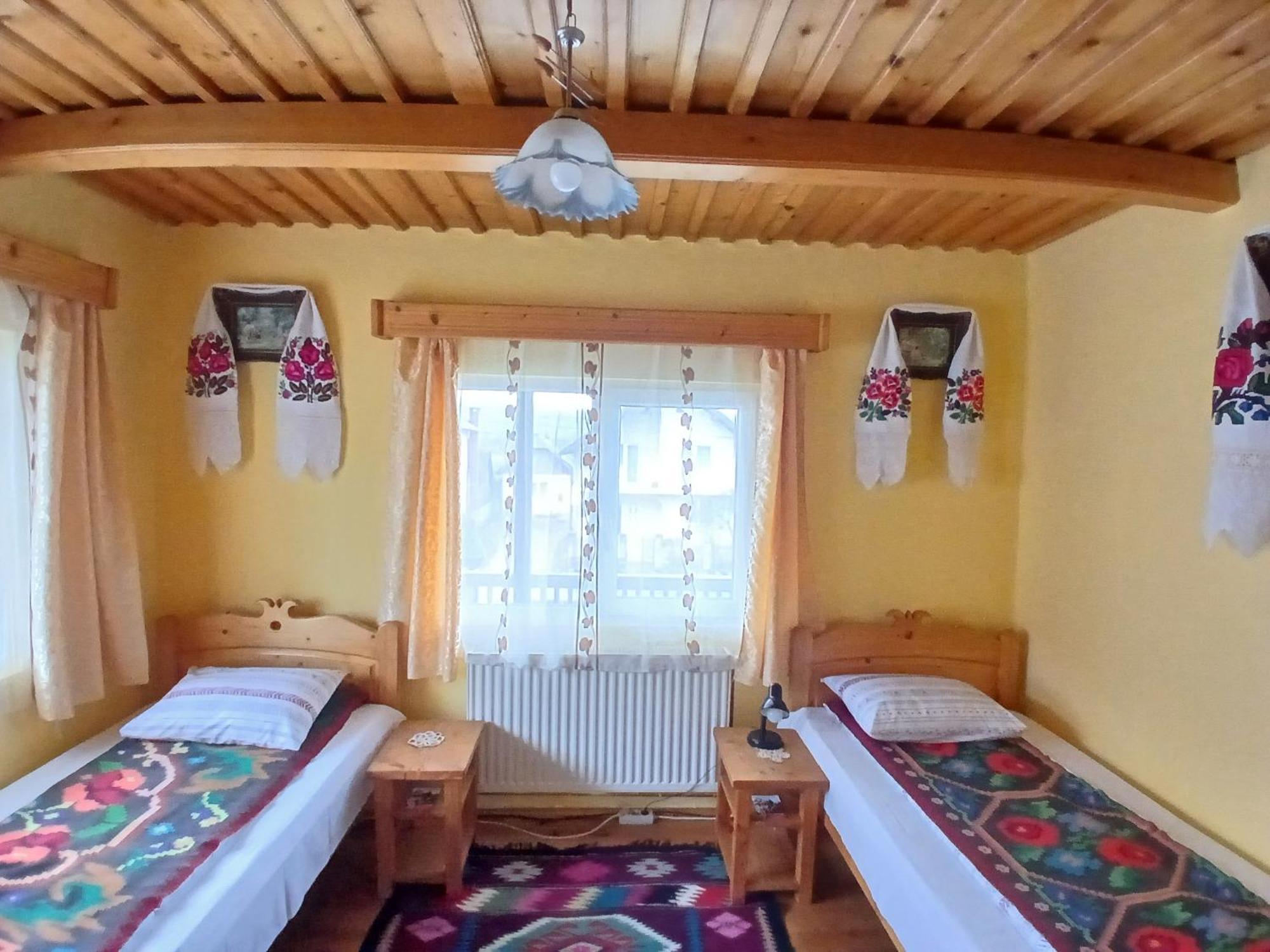 Casa Muntean Hotell Vadu Izei Exteriör bild